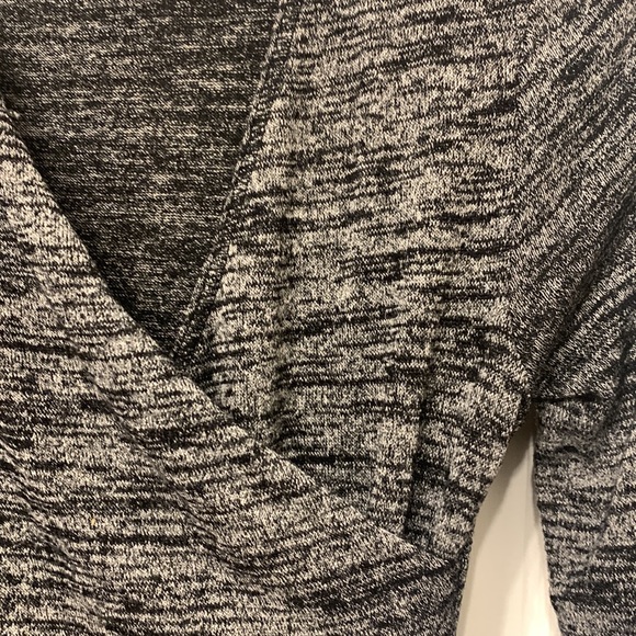 Aritizia heather grey touched stretchy dress - Picture 4 of 5